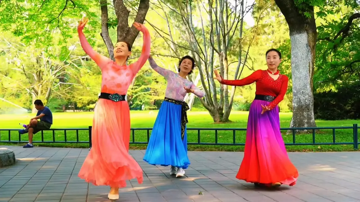 广场舞热门流行歌曲音乐合集-广场舞视频免费下载-广场舞歌曲视频下载