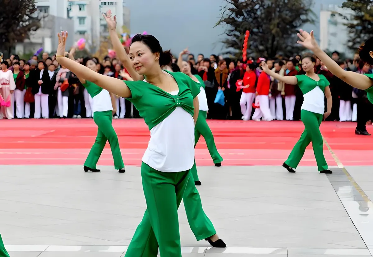 中老年人广场舞视频mp4下载-2025年广场舞歌曲通用舞蹈音乐mp3下载