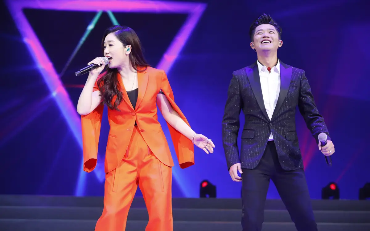 凤凰传奇网盘mp3下载-凤凰传奇2005-2025年所有专辑歌曲合集打包下载