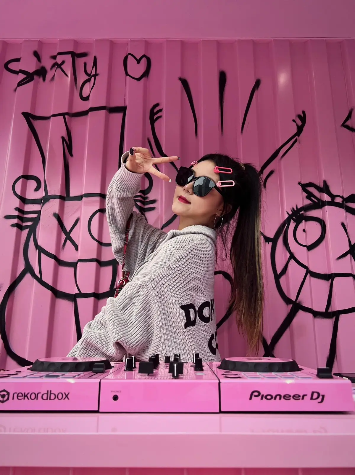 最新DJ高清视频1080p资源_热舞视频MV下载_车载美女mv歌曲视频资源